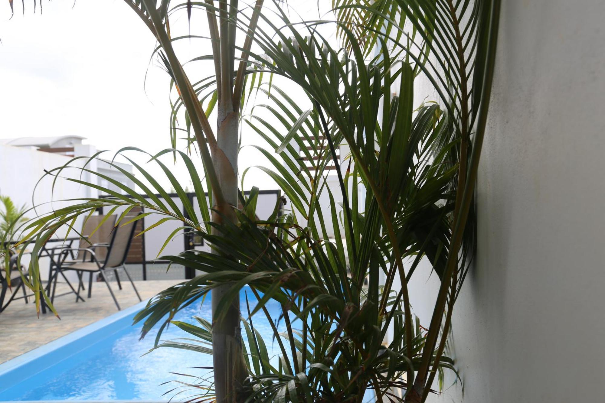 3 Bedroom Family Pool Villa Flic-En-Flac Beach Exterior foto